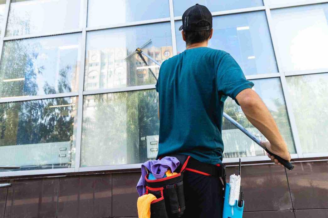 Storefront Glass Cleaning