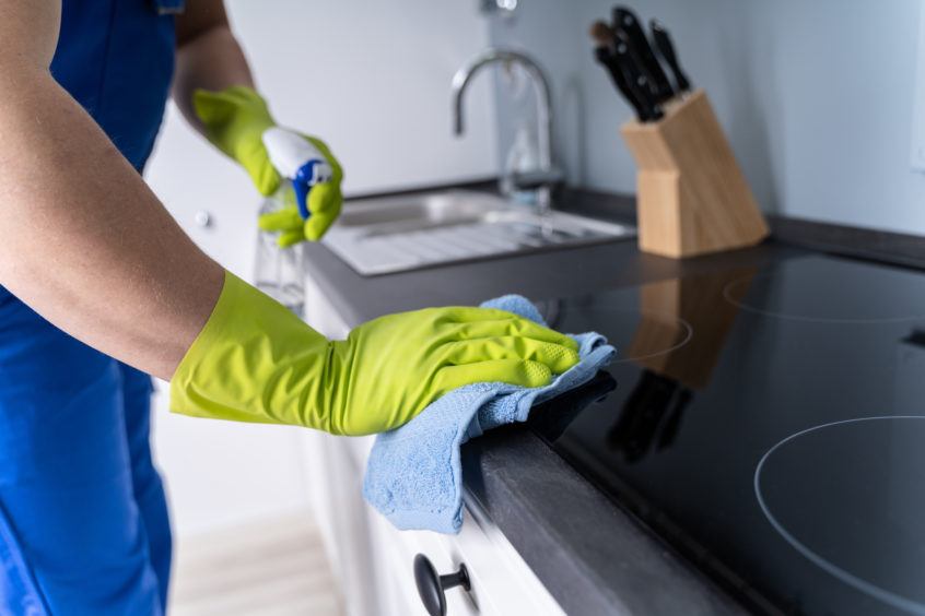 Kitchen Deep Cleaning