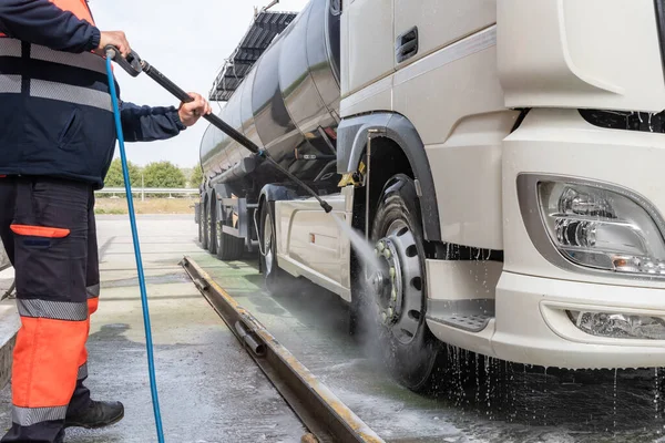 Truck Cleaning